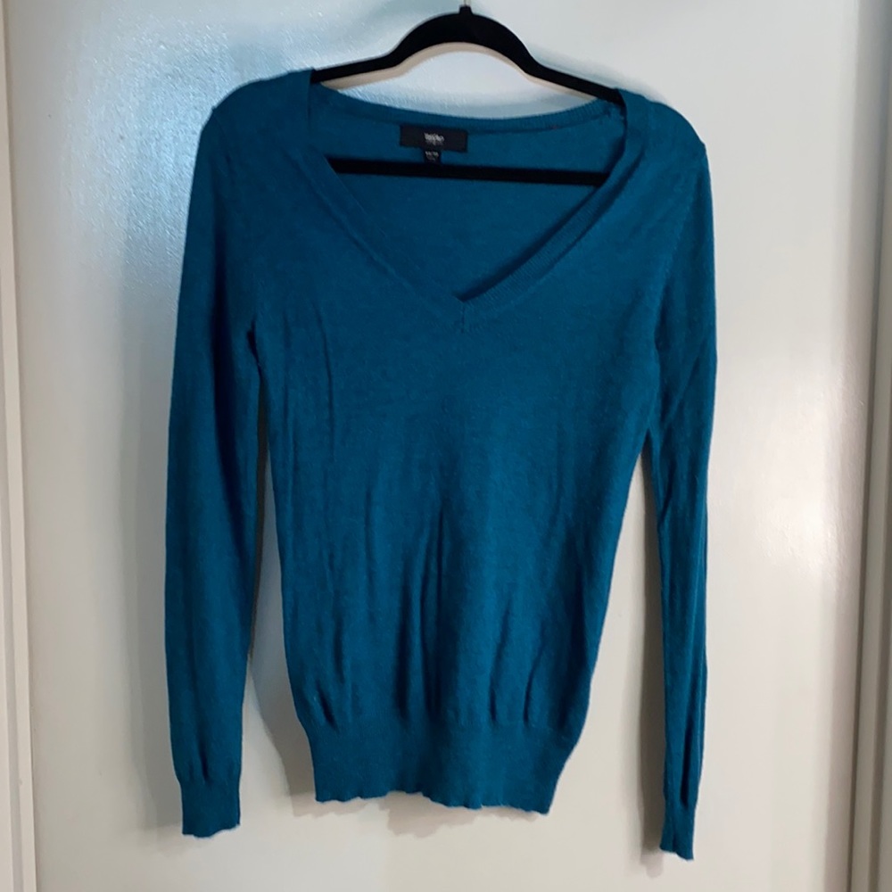 Teal v-neck sweater!